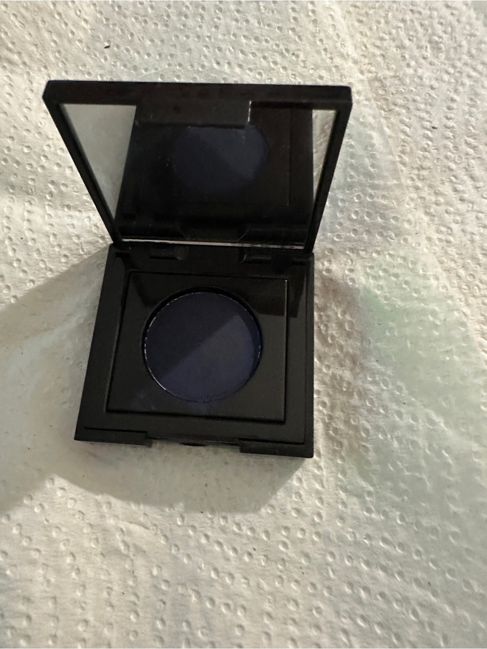 TIGHTLINE CAKE EYE LINER
EYELINER INTERCILS- Bleu Marine - Picture 3 of 4